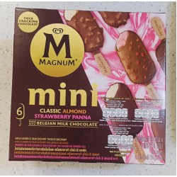 Magnum Mini Classic Almond Strawberry Panna