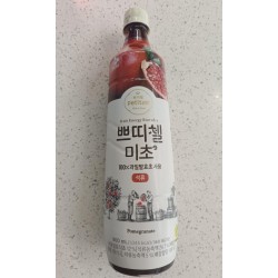 CJ Petitzel Vinegar Micho-Pomegranate 900ml